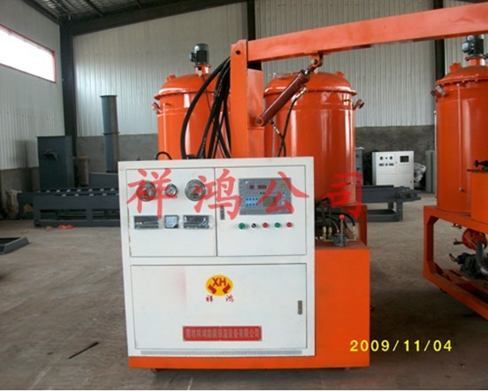 聚氨酯高壓發(fā)泡機械設(shè)備廠家_服裝服飾欄目